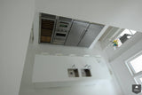 Witte Corian keuken met Viking apparatuur.-DBD Interiors-alle, Keuken-OBLY