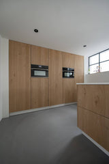 Witte keuken met eiken fineer kastenwand-Ergoform-alle,Keuken-OBLY