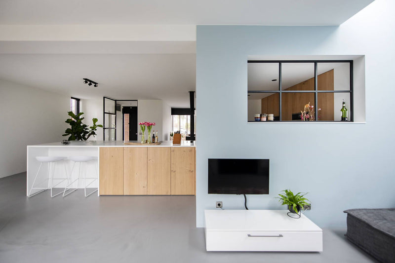 Witte keuken met eiken fineer kastenwand-Ergoform-alle,Keuken-OBLY