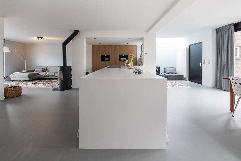 Witte keuken met eiken fineer kastenwand-Ergoform-alle,Keuken-OBLY