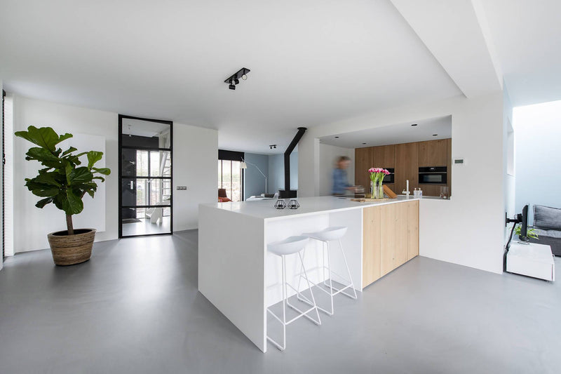 Witte keuken met eiken fineer kastenwand-Ergoform-alle,Keuken-OBLY