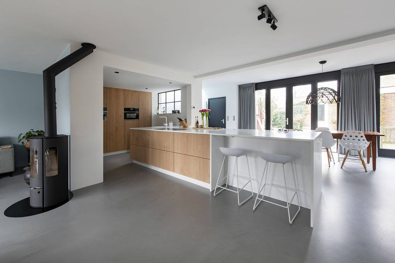 Witte keuken met eiken fineer kastenwand-Ergoform-alle,Keuken-OBLY