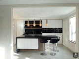 Witte keuken met hout en zwarte accenten-Keukenarchitectuur Midden Brabant-alle,Keuken-OBLY