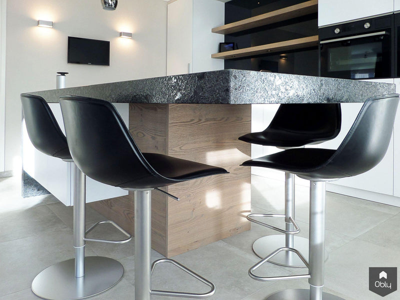 Witte keuken met hout en zwarte accenten-Keukenarchitectuur Midden Brabant-alle,Keuken-OBLY