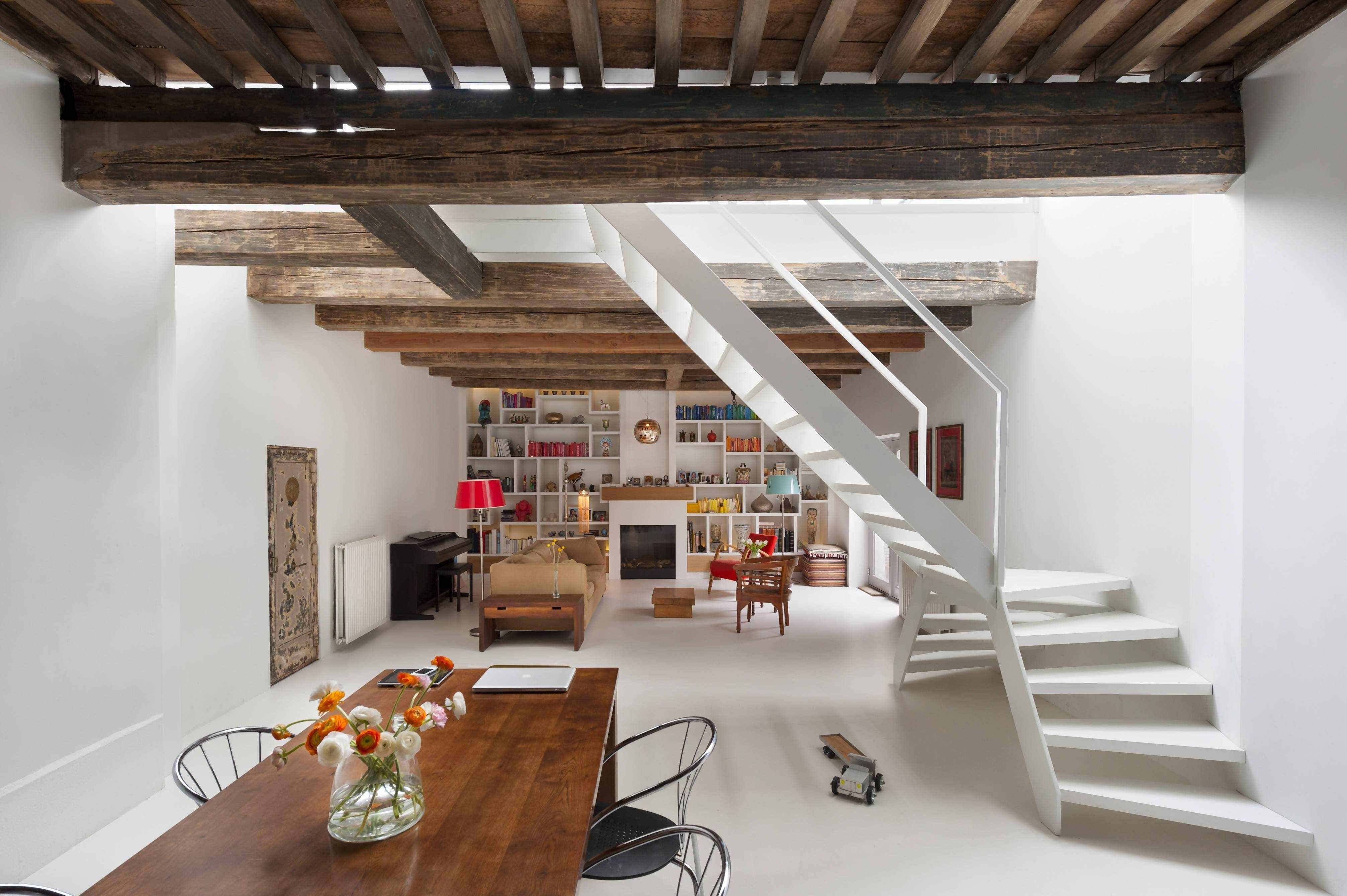 Woning renovatie oude fabriek-D11 Architecten-houten balken,industriële stijl,karakteristiek interieur,open ruimte,oude fabriek,renovatie,Woonkamer-Renovatiewoning in oude fabriek-OBLY