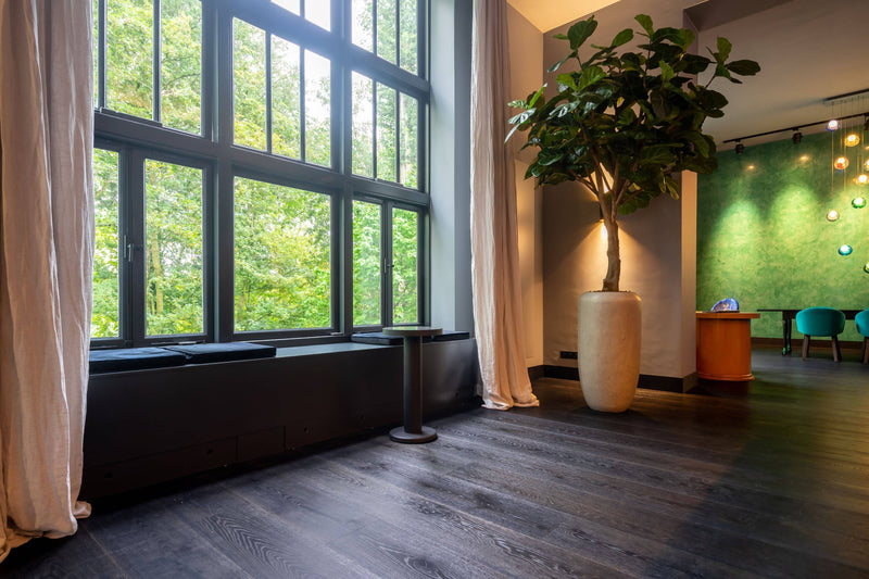 Zwarte eiken vloer-Vloerenhuis Amsterdam-Woonkamer-Zwarte eiken parket vloer-OBLY