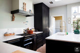 Zwarte, robuuste eiken keuken met klassieke details-Wood Creations-alle,Keuken-OBLY