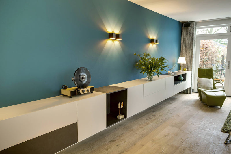 Zwevend dressoir op maat-Paul Theuws Interieur-woonkamer-Zwevend dressoir op maat met vakken-OBLY