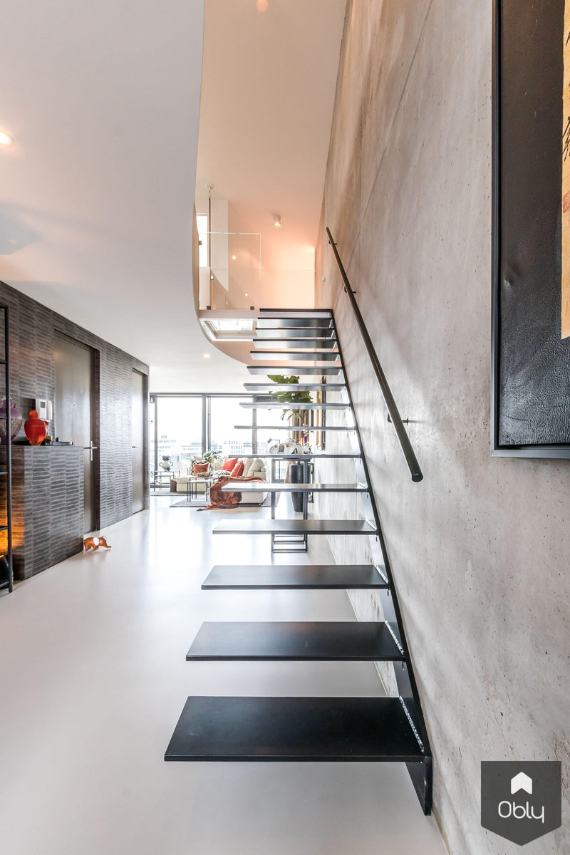 Zwevende stalen trap-Van Bruchem Staircases-alle,Entree hal trap-OBLY