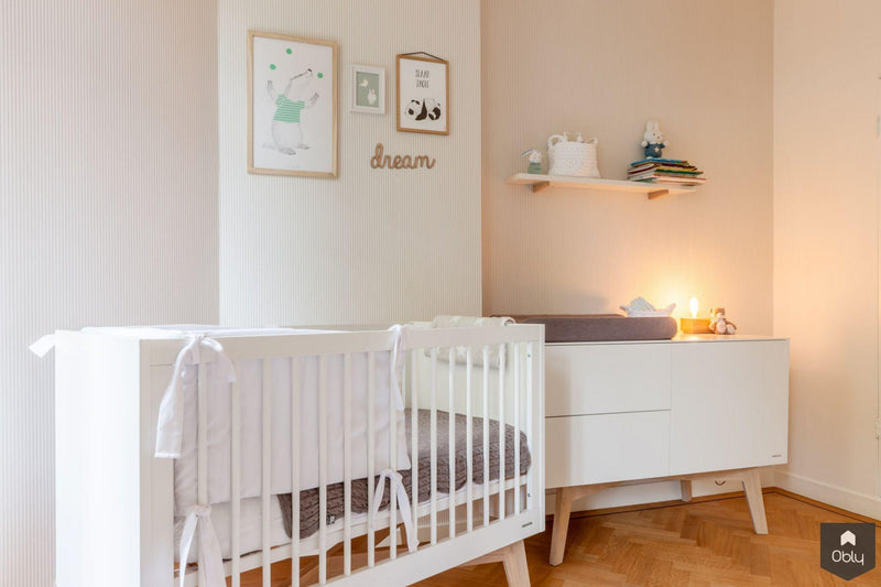 Babykamer in Appartement Amsterdam Oud-Zuid-Aangenaam Interieuradvies-alle, Kinderkamer-OBLY