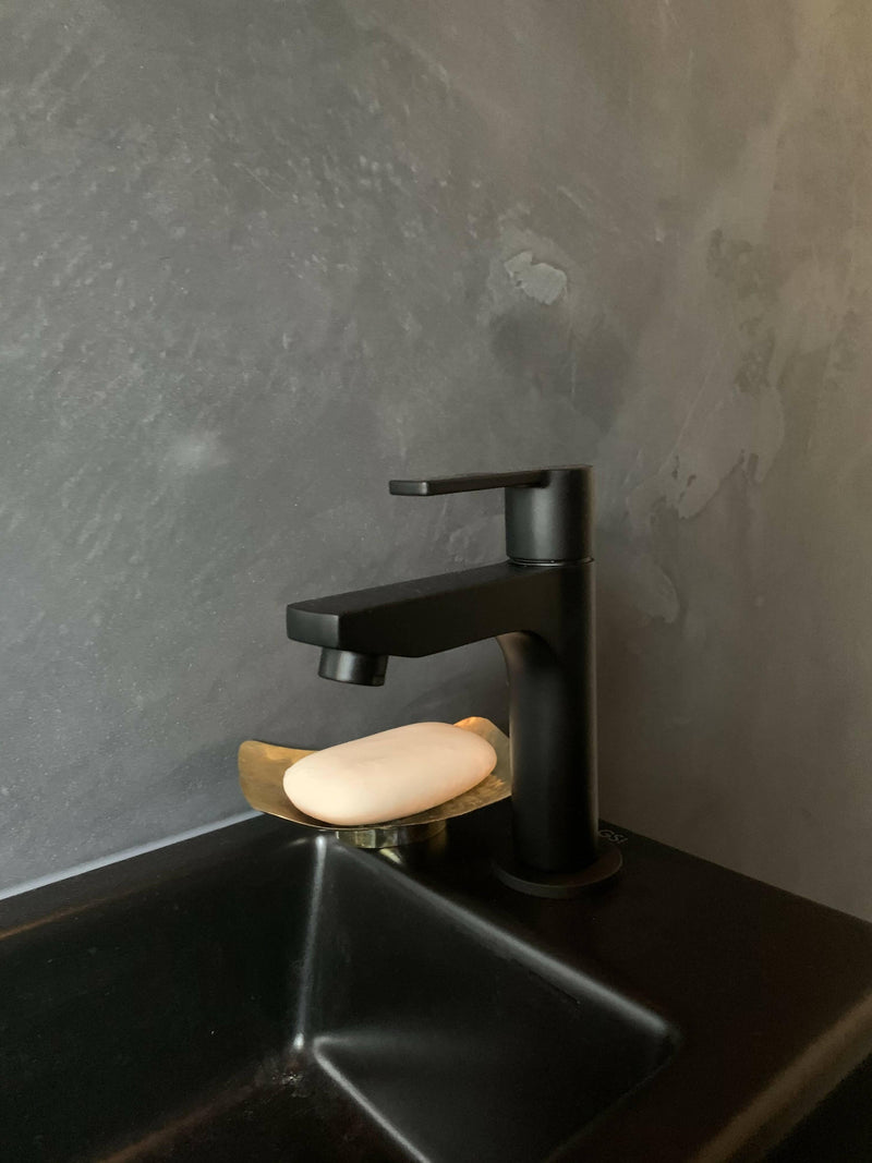 badkamer met zwart sanitair-OBLY-Badkamer-badkamer met zwart sanitair-OBLY