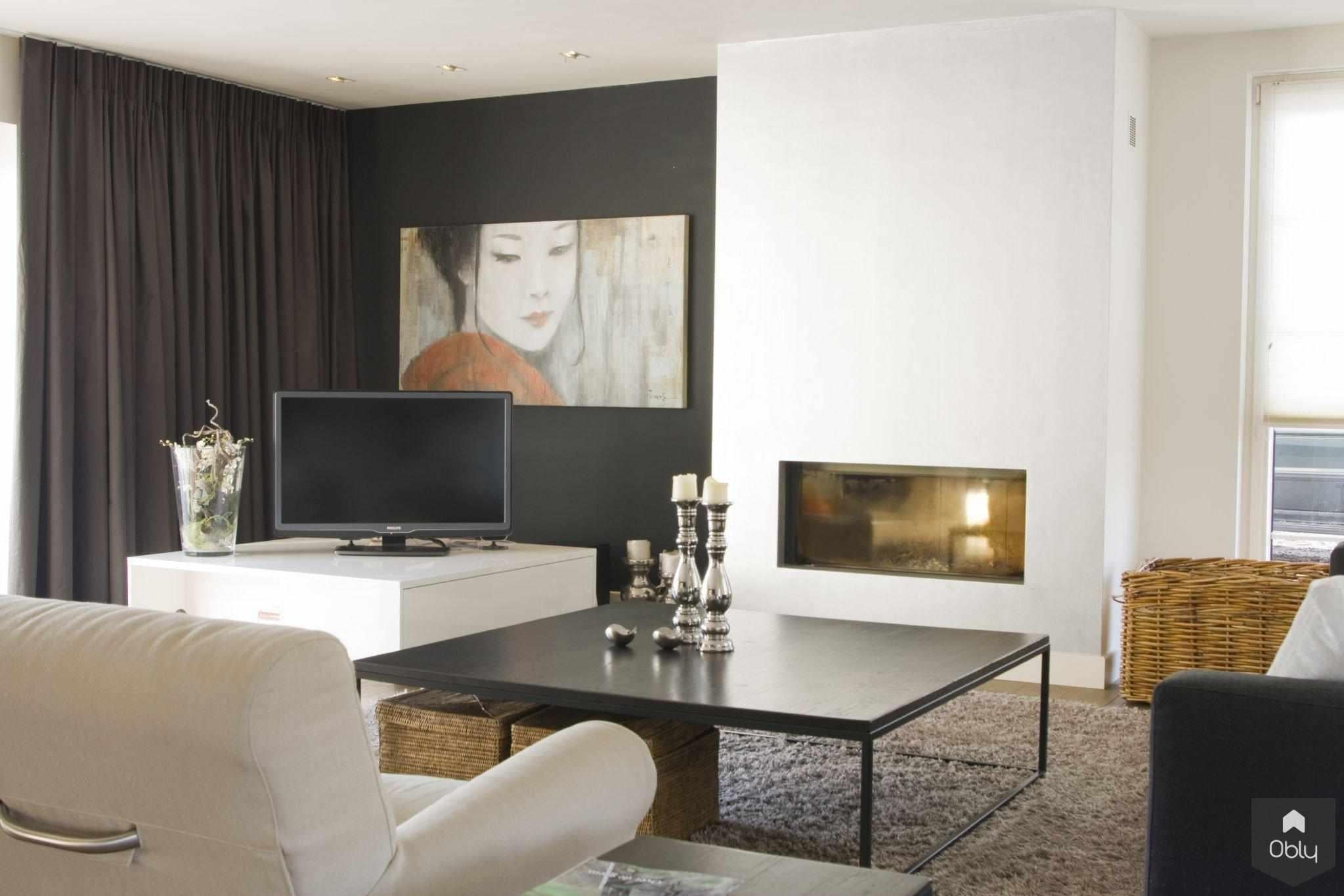 grote zithoek in landelijke omgeving-Doret Schulkes Interieurarchitect-alle,comfortabele leefruimte,dubbele deuren interieur,grote woonkamer,landelijke woonkamer,luxe zithoek,moderne landelijke inrichting,stijlvolle woonkeuken,warme interieurstijl,Woonkamer-OBLY