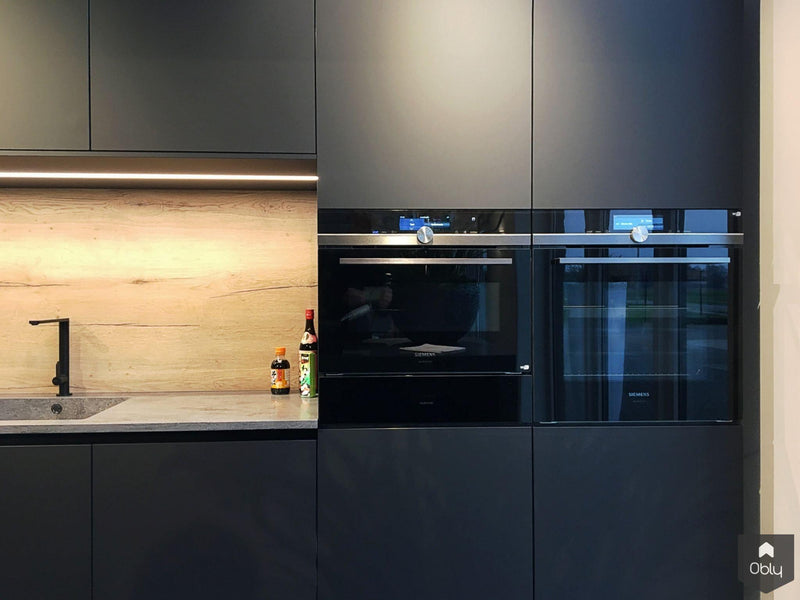 Keuken in Mat zwart en hout-Keukenarchitectuur Midden Brabant-alle, Keuken-OBLY