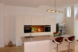 Klassieke hoogglans keuken met kookeiland-NewLook Keukens-Keuken-OBLY