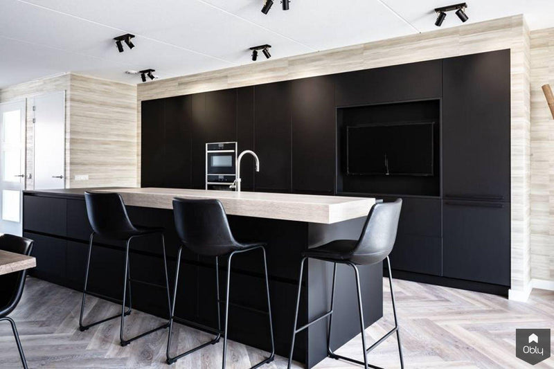 Luxe zwarte keuken met TV-Keukenstudio Stormink-alle, Keuken-OBLY