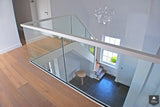 Moderne trap met glas-Van Bruchem Staircases-alle, Entree hal trap-OBLY