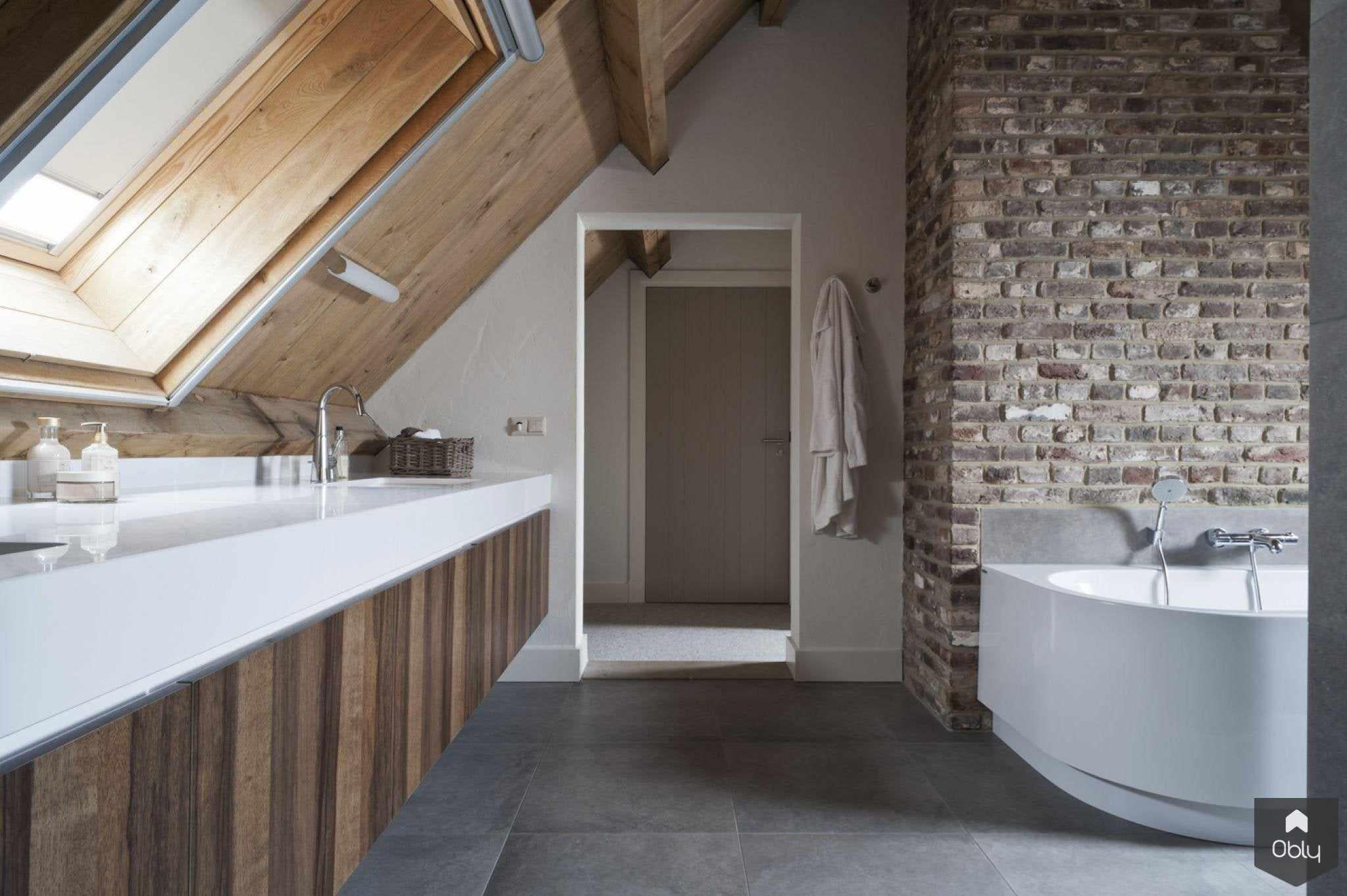 oude boerderij-badkamer-Doret Schulkes Interieurarchitect-alle,Badkamer,Badkamer met houten balken,Badkamer onder schuin dak,Boerderij badkamer renovatie,Landelijke badkamer stijl,Moderne landelijke badkamer,Rustieke badkamer-OBLY