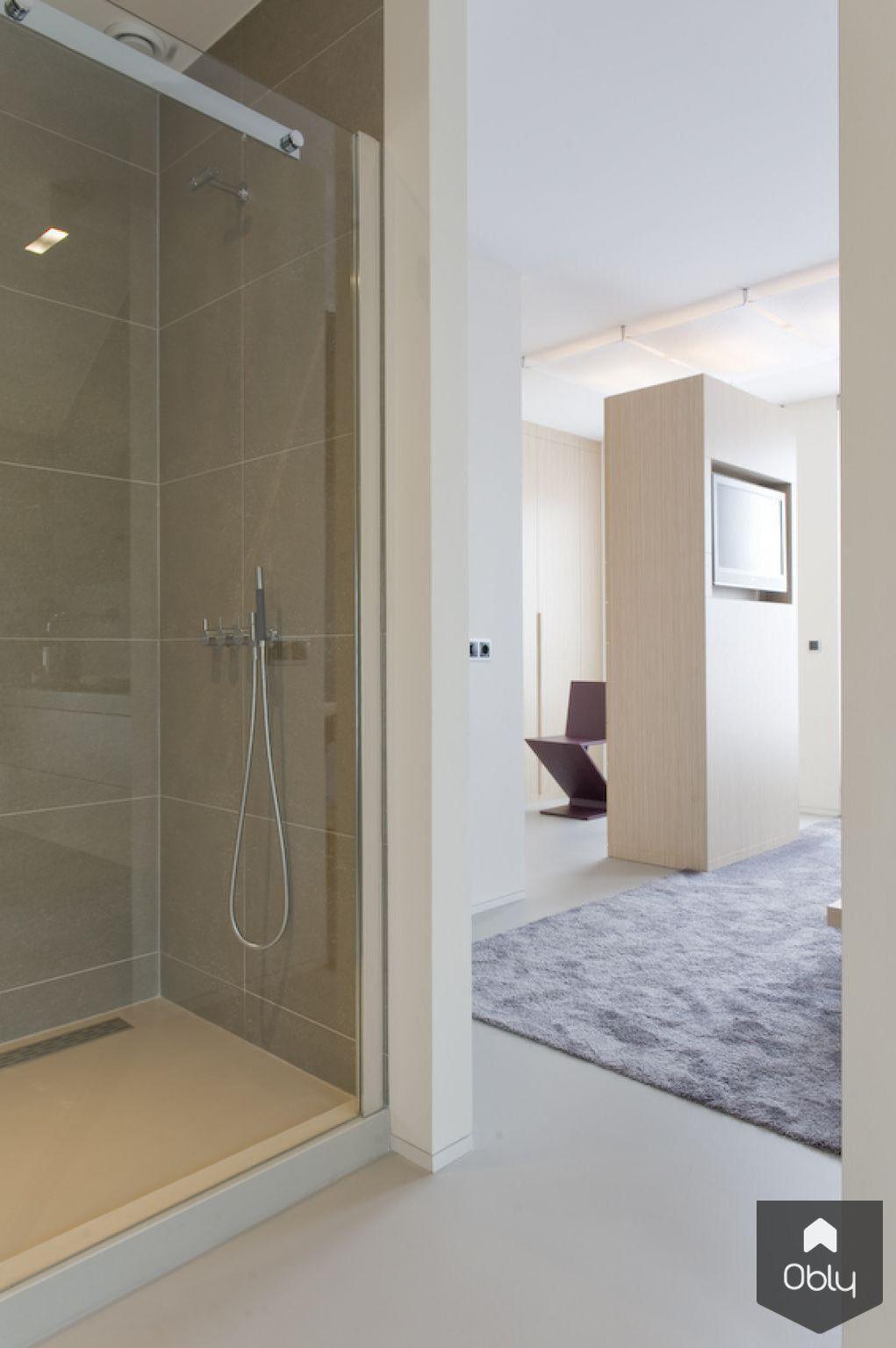 prettig loftgevoel-badkamer-Doret Schulkes Interieurarchitect-alle,Badkamer,doorlopende stijl,lichte kleuren,loftgevoel,minimalistisch design,moderne afwerking,open ruimte,rustige uitstraling,zachte materialen-OBLY