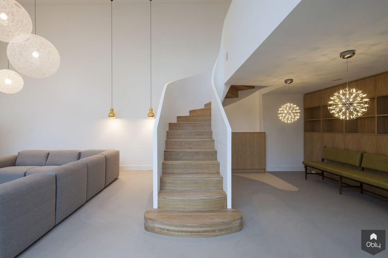 Ronde gebogen trap in villa-Groeneveld & Poirot Interieurbouw-alle, Woonkamer-OBLY