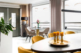 Strak kleurrijk appartement-PW Interiors-Woonkamer-Strak kleurrijk appartement -OBLY