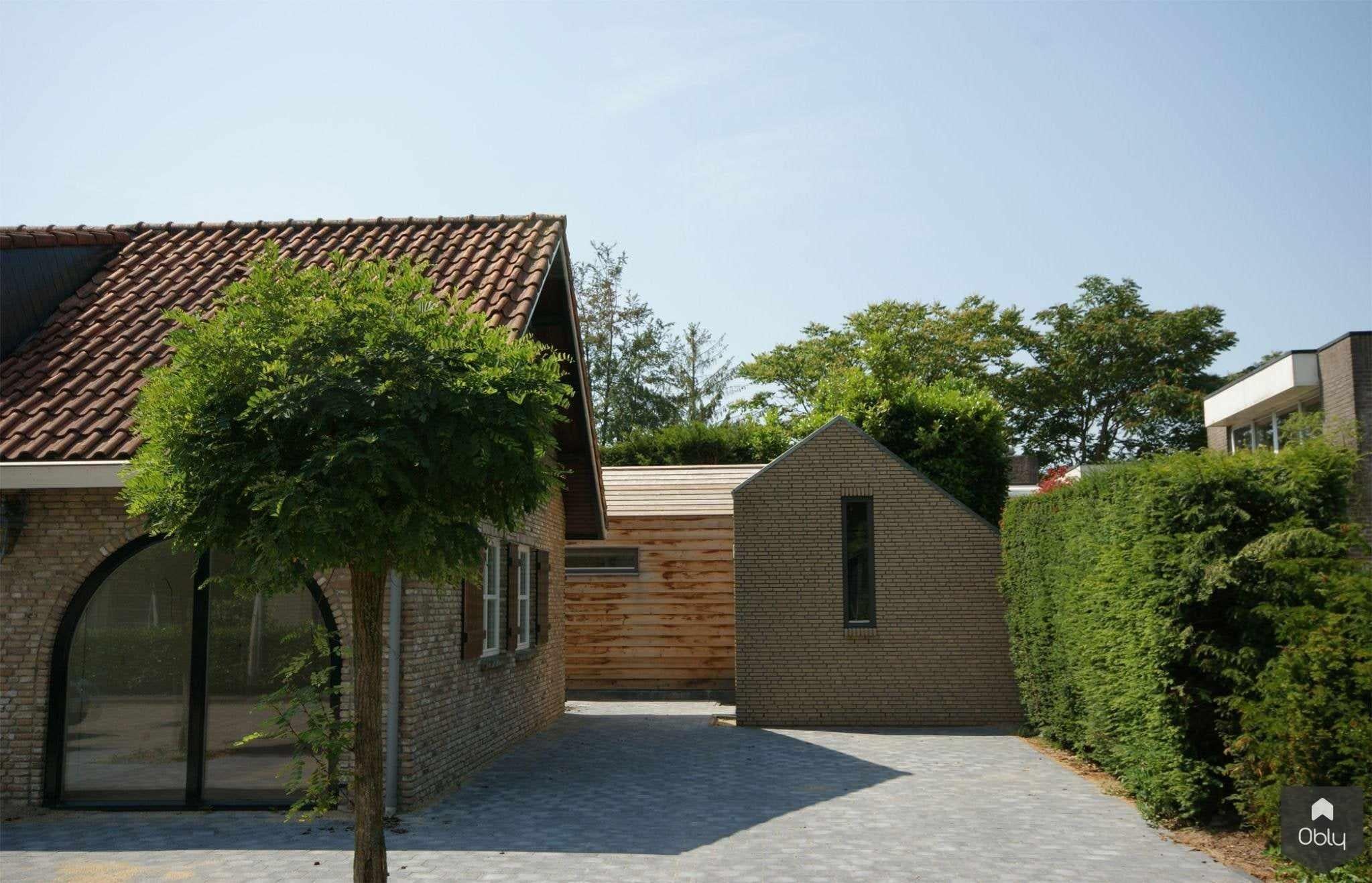tuinhuisje-Jan Couwenberg Architectuur-alle,Exterieur vrijstaand,houten tuinhuis architectuur,modern tuinhuis in tuin,modern tuinpaviljoen ontwerp,tuinhuis architectuur inspiratie,tuinhuis bij woning ontwerp,tuinhuis met glas pui,tuinhuisje modern design-OBLY