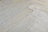 Visgraat vloer stoere afwerking-Pruysen Parket-Woonkamer-Visgraat vloer met stoere afwerking-OBLY