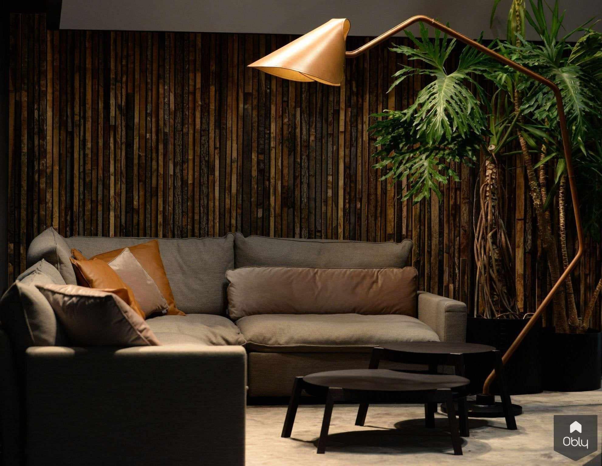 woonkamer met Mrs. Q-Jacco Maris Design-alle,Exclusieve vloerlamp,Jacco Maris Design,Lederen designlamp,Modern wonen met karakter,Mrs. Q verlichting,Sfeervolle interieurverlichting,Woonkamer-OBLY