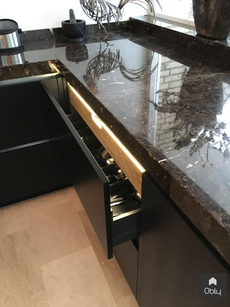 zwarte keuken-STUUT keuken design-alle,Keuken-OBLY